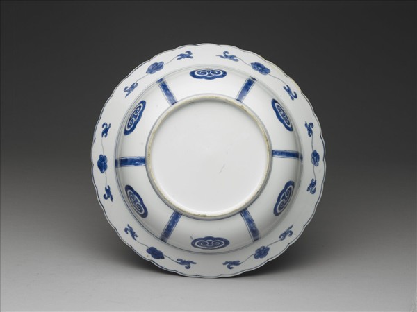 青花仕女圖花瓣口洗