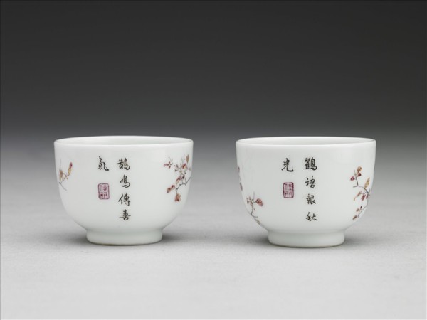 琺瑯彩鴝鵒秋光圖杯