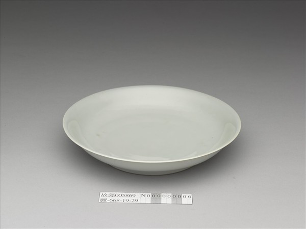 甜白釉盤