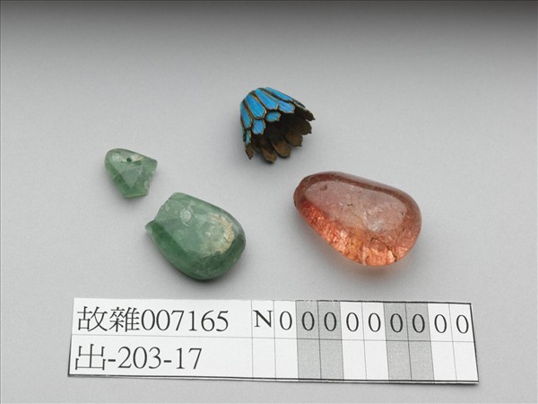 石墜飾（一對）