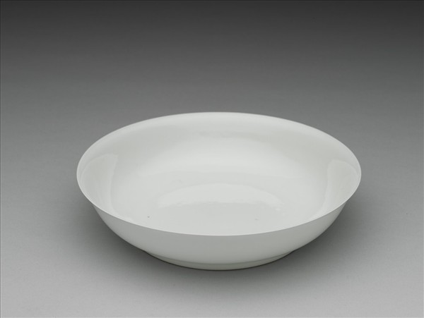 甜白釉盤