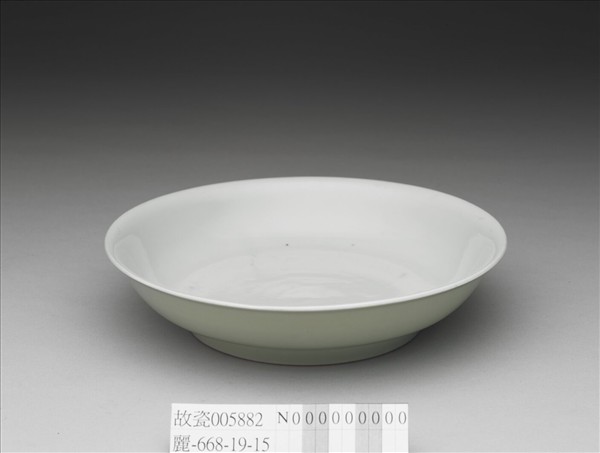 翠青釉白裡盤