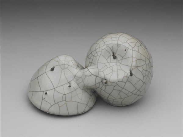 哥釉雙蓮房水注