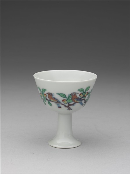 鬥彩花鳥紋高足杯