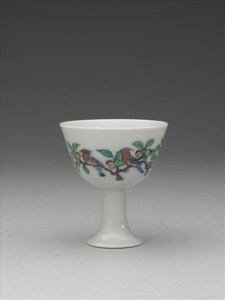 鬥彩花鳥紋高足杯