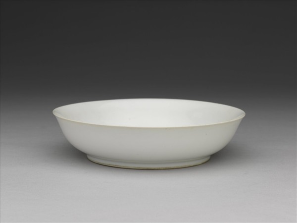 甜白釉盤