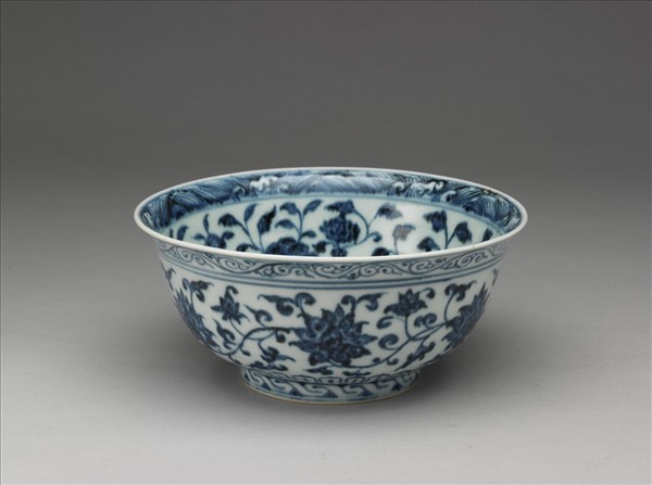 青花四季花卉紋碗