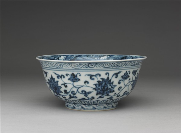 青花四季花卉紋碗