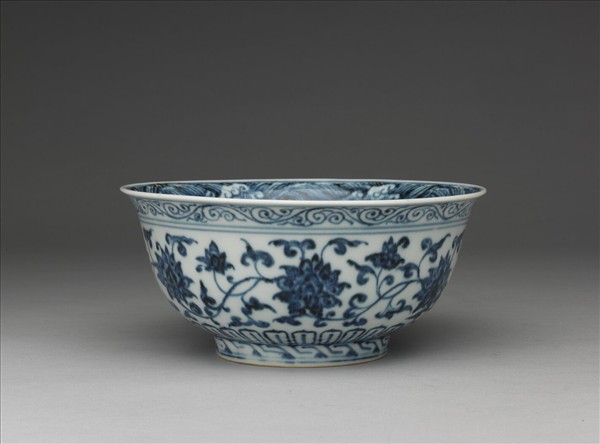 青花四季花卉紋碗