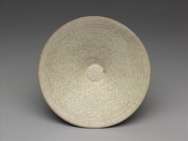 定窯 白瓷印花花卉紋碗