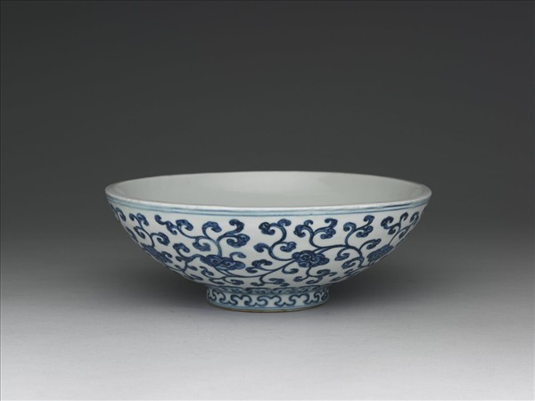 青花靈芝紋大碗