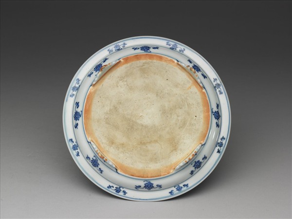 青花波濤龍紋爵托盤