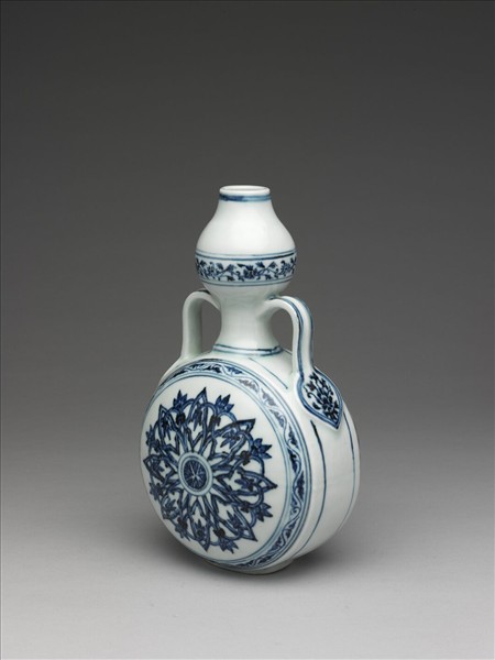 青花花卉紋扁壺