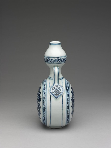 青花花卉紋扁壺