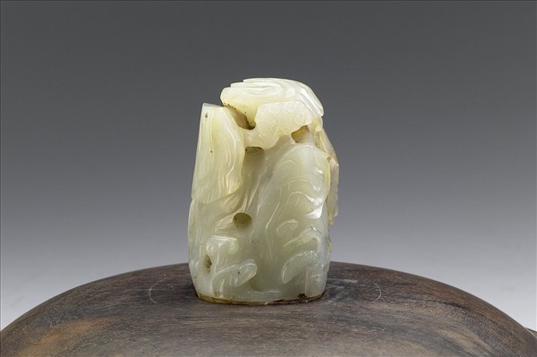 鹿鶴山石紋玉頂