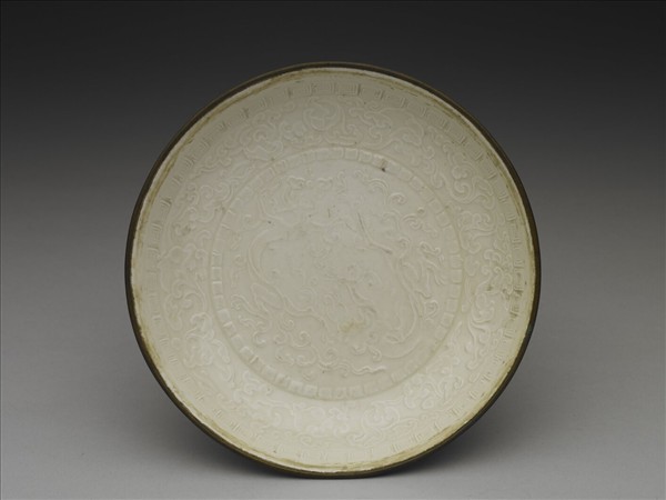 定窯 白瓷印花雙螭紋盤