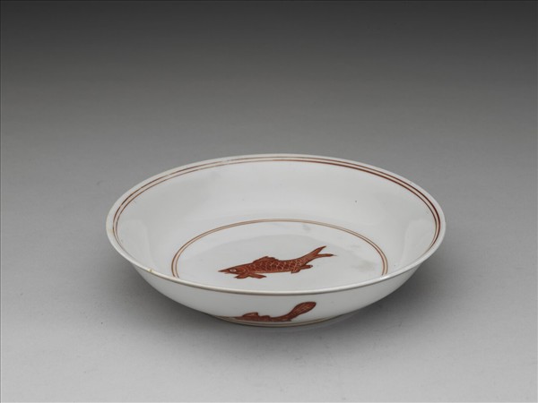 描紅五魚紋盤
