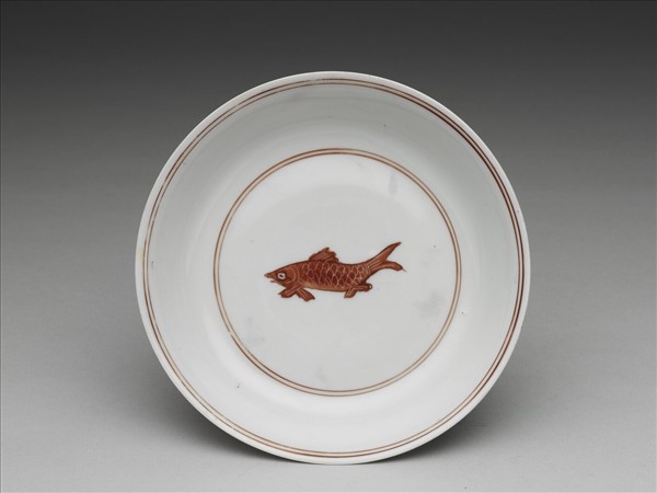 描紅五魚紋盤