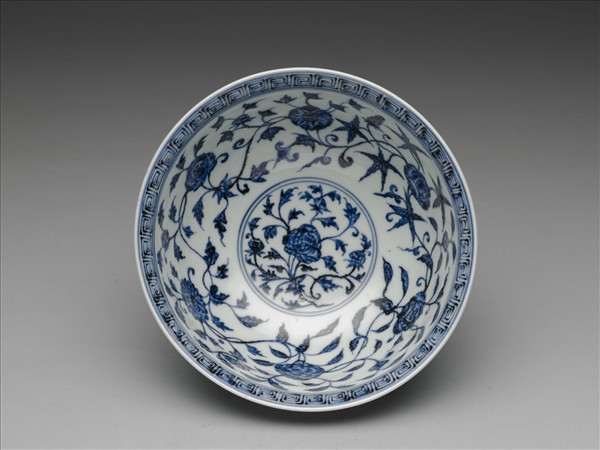 青花四季花卉紋碗