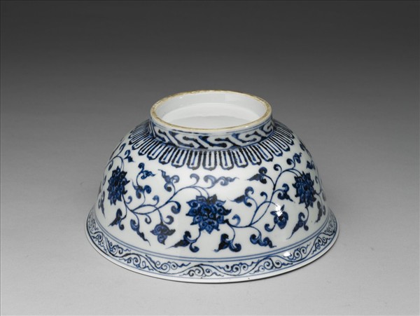 青花四季花卉紋碗