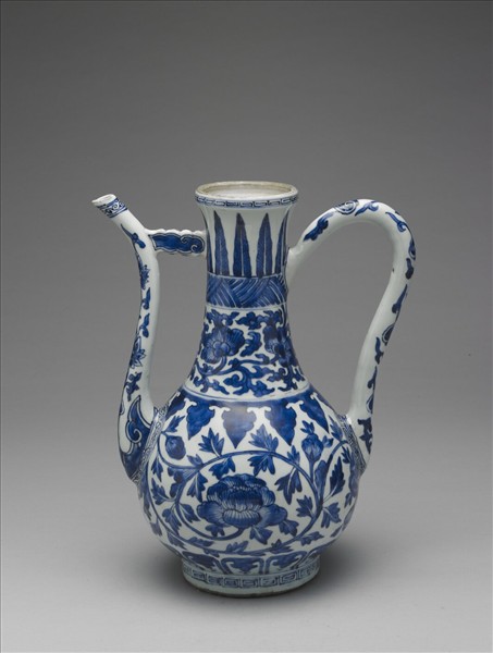 青花牡丹紋執壺