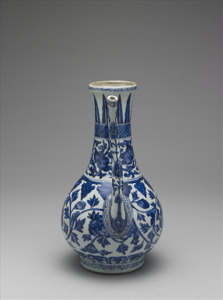 青花牡丹紋執壺