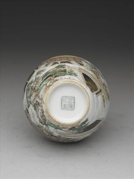 琺瑯彩龍舟圖膽瓶