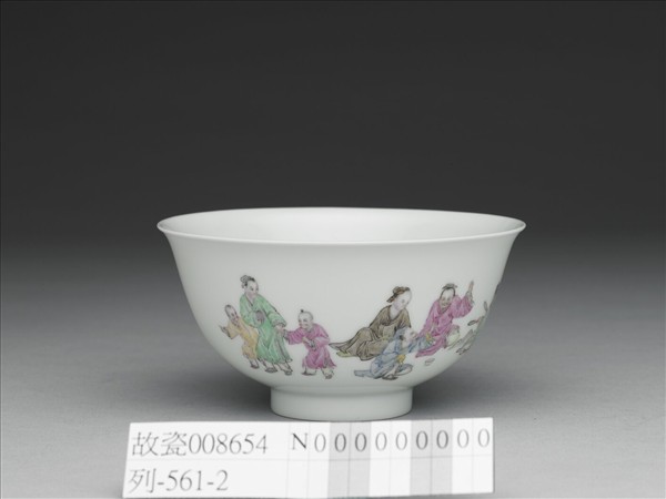 琺瑯彩堯民土釀圖茶碗