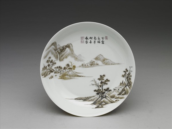 琺瑯彩赭墨山水圖盤