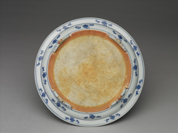 青花波濤龍紋爵托盤