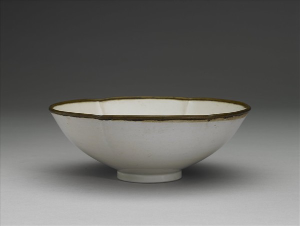 定窯 白瓷葵花式碗