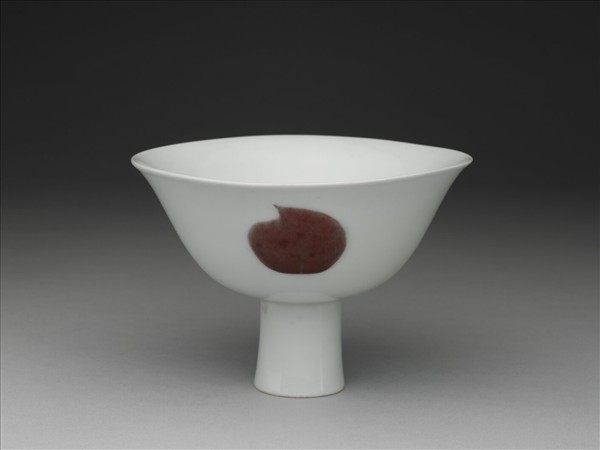 釉裡紅三果紋高足碗