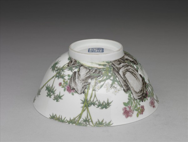 琺瑯彩月季竹石圖碗