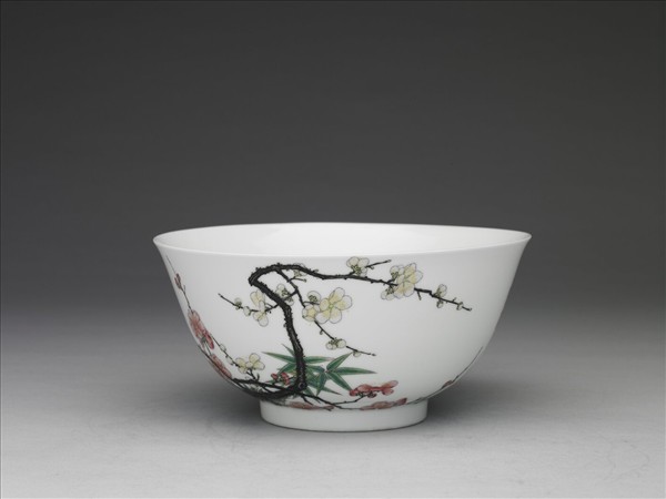琺瑯彩梅竹圖碗