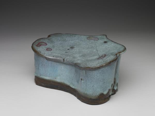 鈞窯 天青釉紫斑如意枕