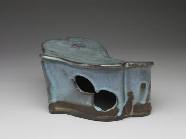 鈞窯 天青釉紫斑如意枕