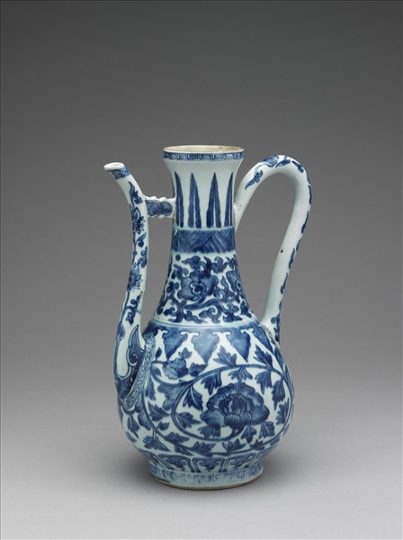 青花牡丹紋執壺