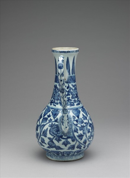 青花牡丹紋執壺