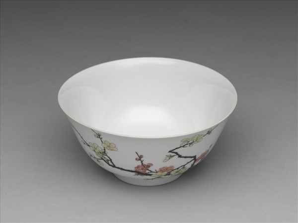 琺瑯彩梅竹圖碗