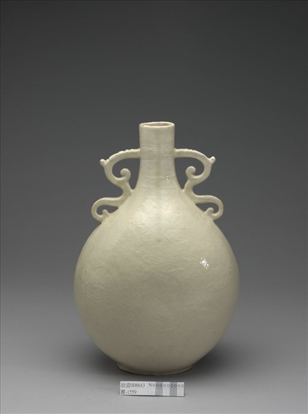 白瓷印花螭耳扁壺
