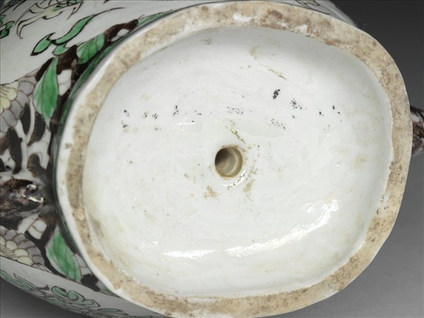 五彩龍鳳紋桃實酒壺