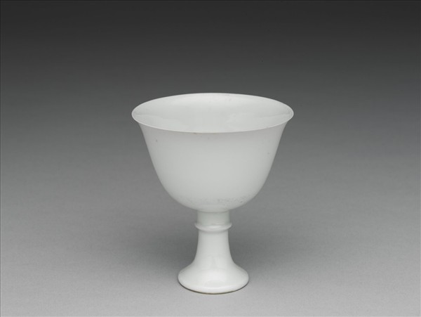 甜白半脫胎高足杯