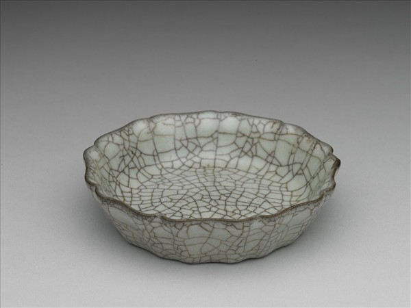 哥窯 粉青牡丹花式洗