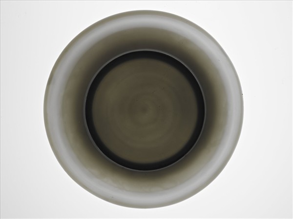 甜白釉雲龍紋碟