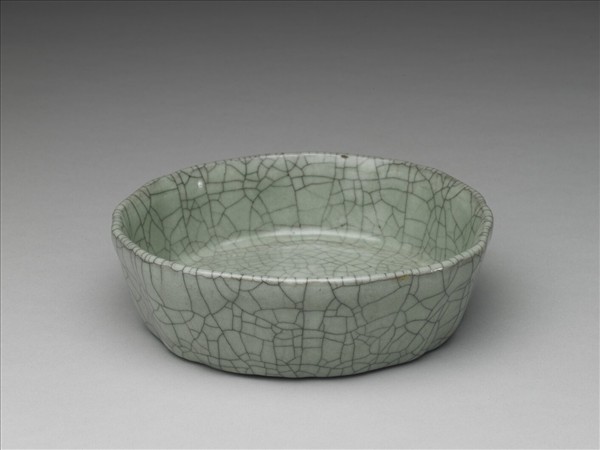 哥窯 青瓷牡丹花式洗