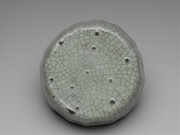 哥窯 青瓷牡丹花式洗