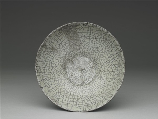 哥窯 青瓷葵瓣口碗