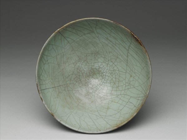 哥窯 青瓷葵瓣口碗