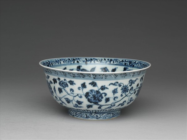青花四季花卉紋碗