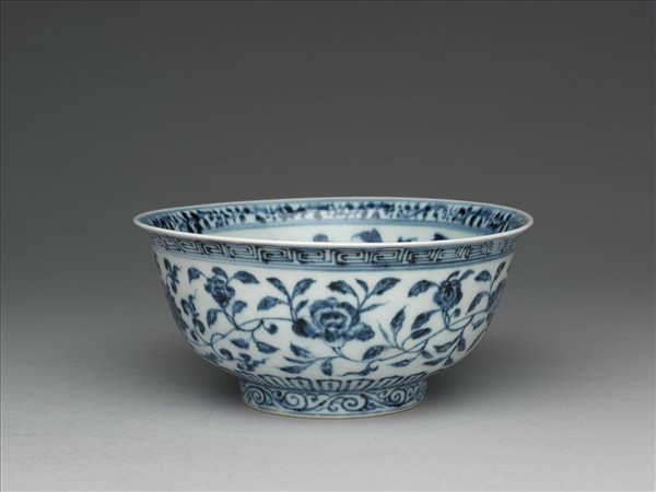 青花四季花卉紋碗